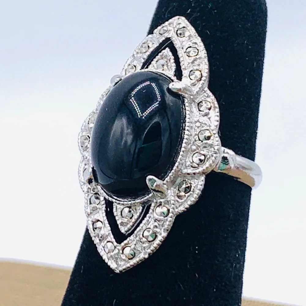 Vintage ring old stock adjustable black silver NOS
